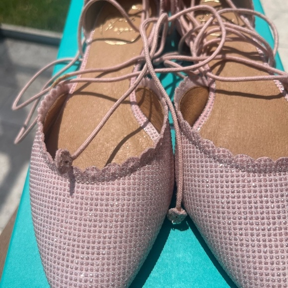 Jack Rogers “Camille Sparkle” Flats – Blush/Rose Gold – Size 6M - Picture 9 of 9